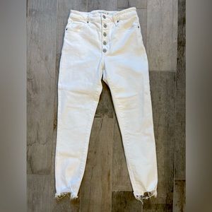 Women’s Abercrombie & Fitch High Rise Super Skinny Ankle Jean Size 28/6 White